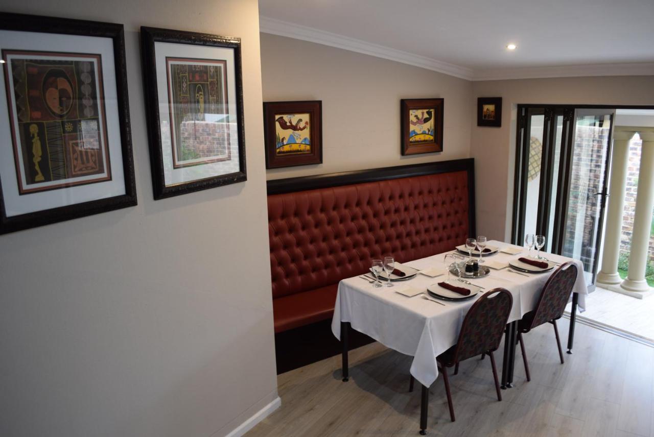 African Moon Corporate House Kempton Park Extérieur photo